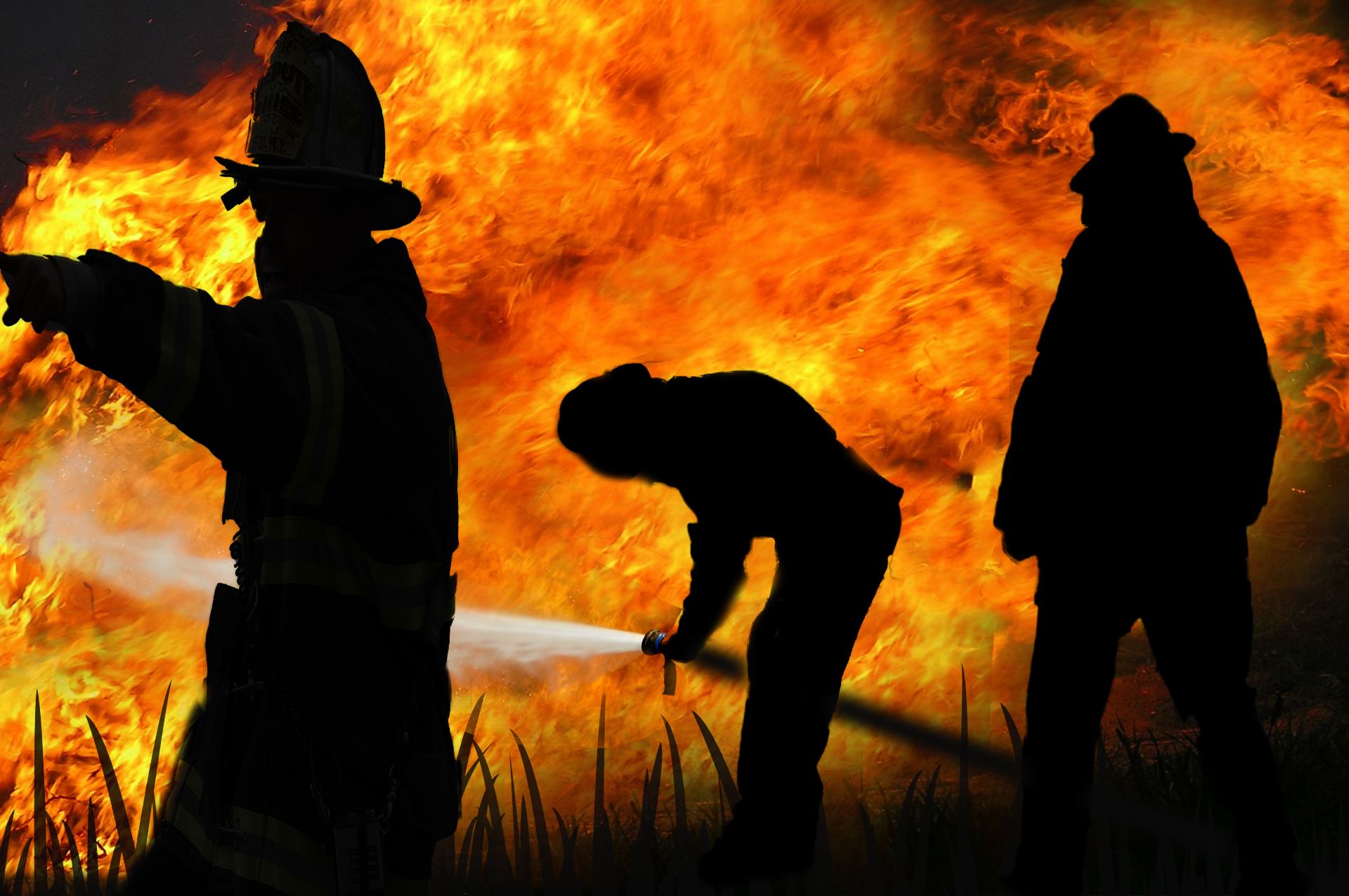 fire-fighter-278012 compressed.jpg